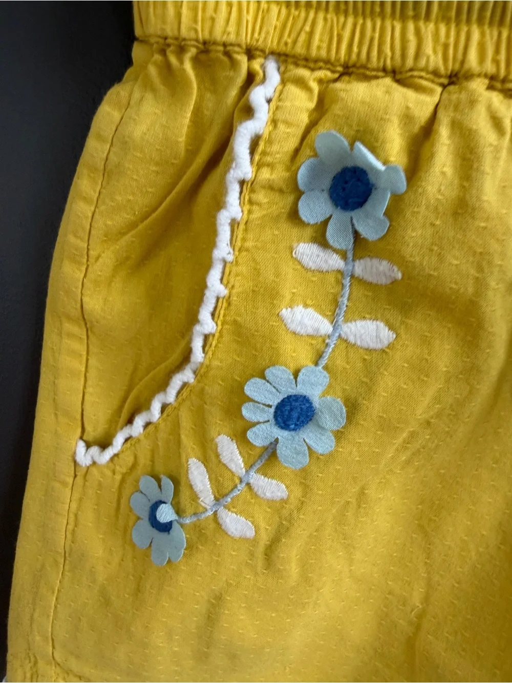 Mini Boden Yellow Cotton Shorts with Blue Floral Embroidery, Lace & appliqué 4Y